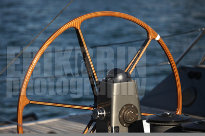 ref-20130-barre-de-voilier-bateau-pont-de-bateau-greement-bateau-de-course.jpg