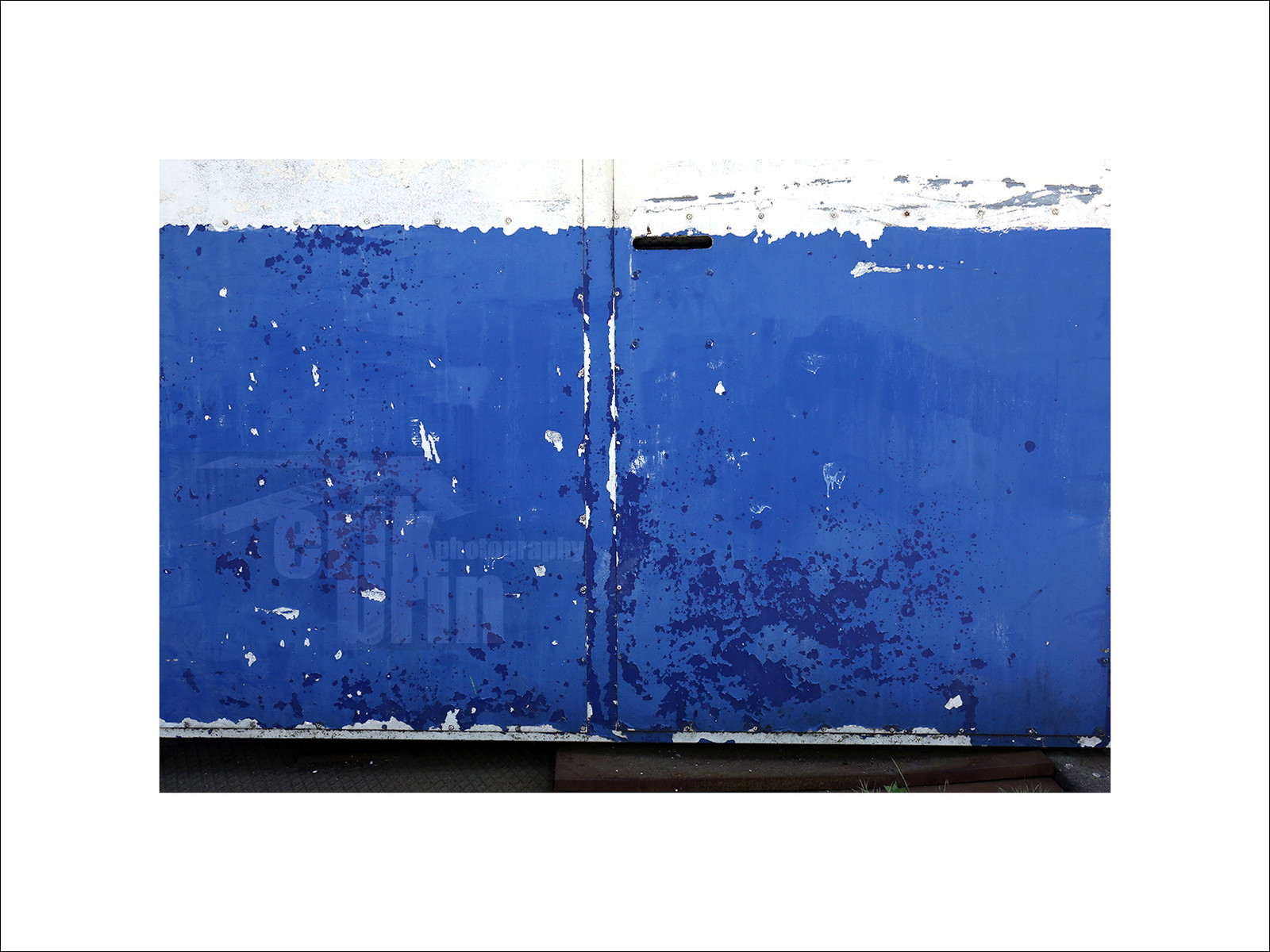 abstc0180-photo-abstraite-street-photography-galerie-d-art-parking-photo-contemporaine-photographe.jpg abstc0180-photo-abstraite-street-photography-galerie-d-art-parking-photo-contemporaine-photographe.jpg