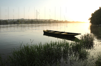 ref-1750-lo10-la-loire-paysage-photos-de-la-loire-photographe-brume-brouillard.jpg
