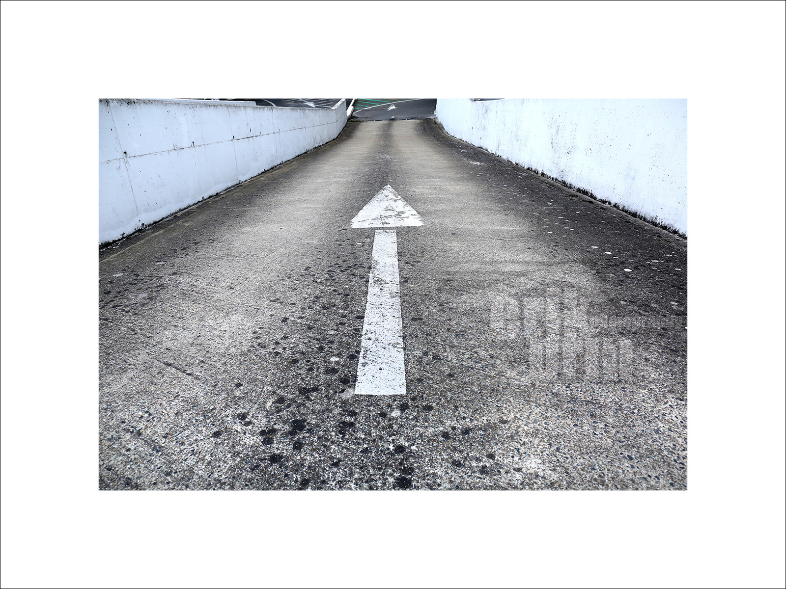 abstc0300-photo-abstraite-street-photography-urbex-ville-galerie-d-art-photo-contemporaine.jpg abstc0300-photo-abstraite-street-photography-urbex-ville-galerie-d-art-photo-contemporaine.jpg
