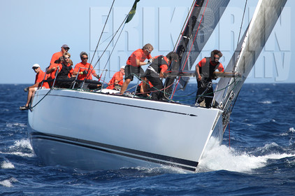 ref-30070-rc2011-equipage-voilier-photo-de-bateau-mer-bateau-de-course.jpg