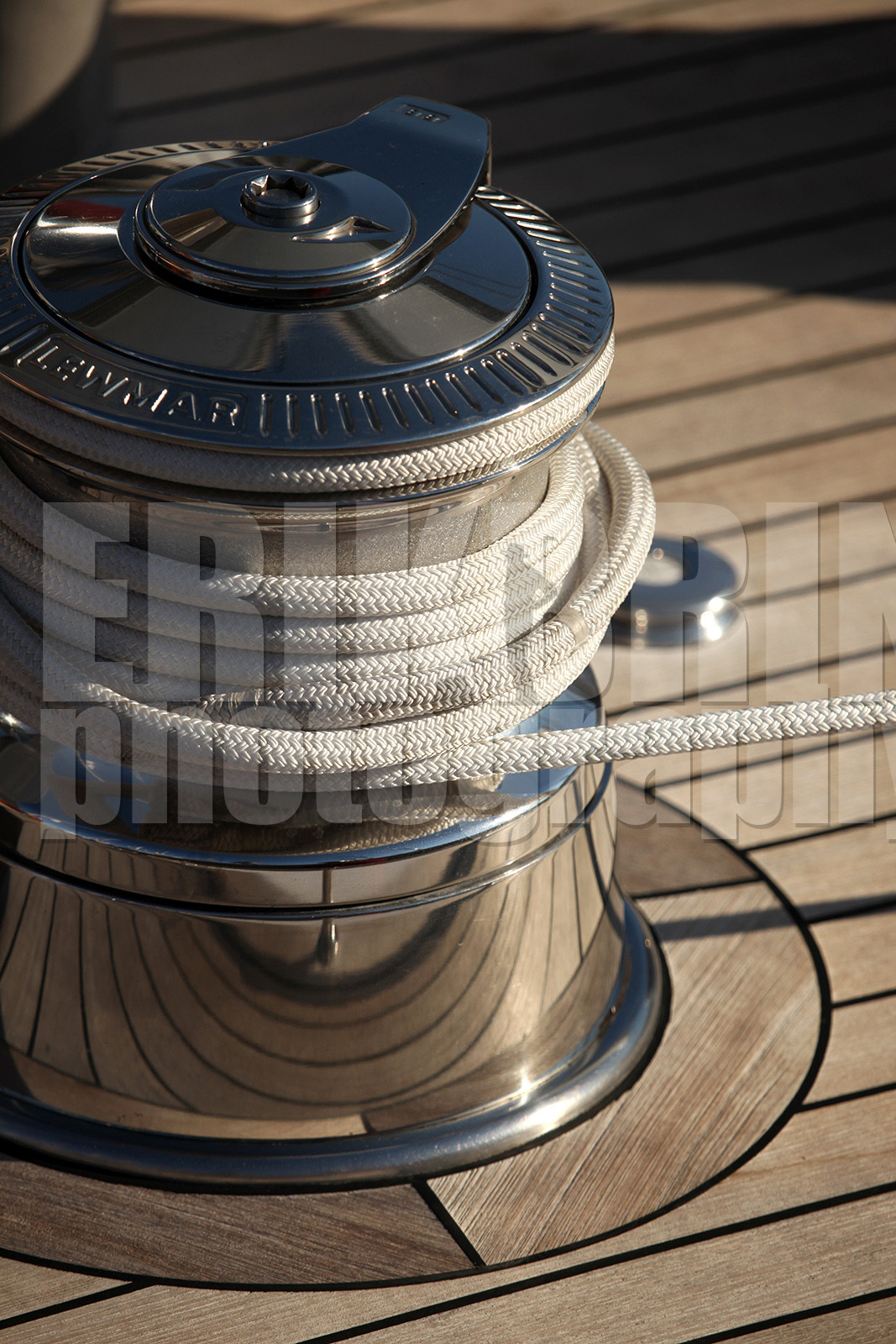 ref-20170-winch-pont-de-beateau-bateau-de-course-greement-mer.jpg