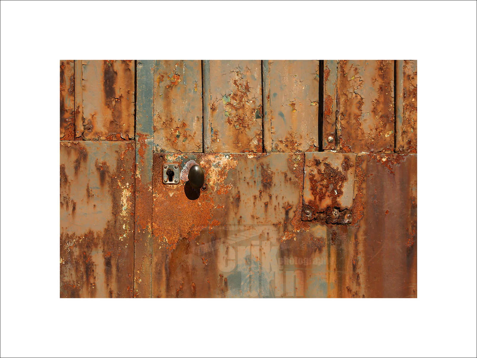 abstc0225-photo-abstraite-street-photography-urbex-rouille-acier-galerie-d-art.jpg