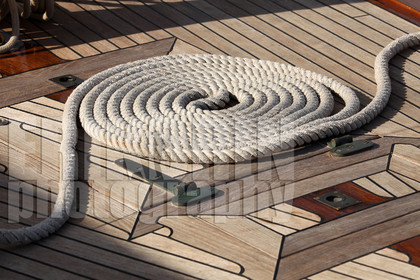 ref-20680-cordage-vieux-greement-pont-de-bateau-mer-photo-de-bateau.jpg