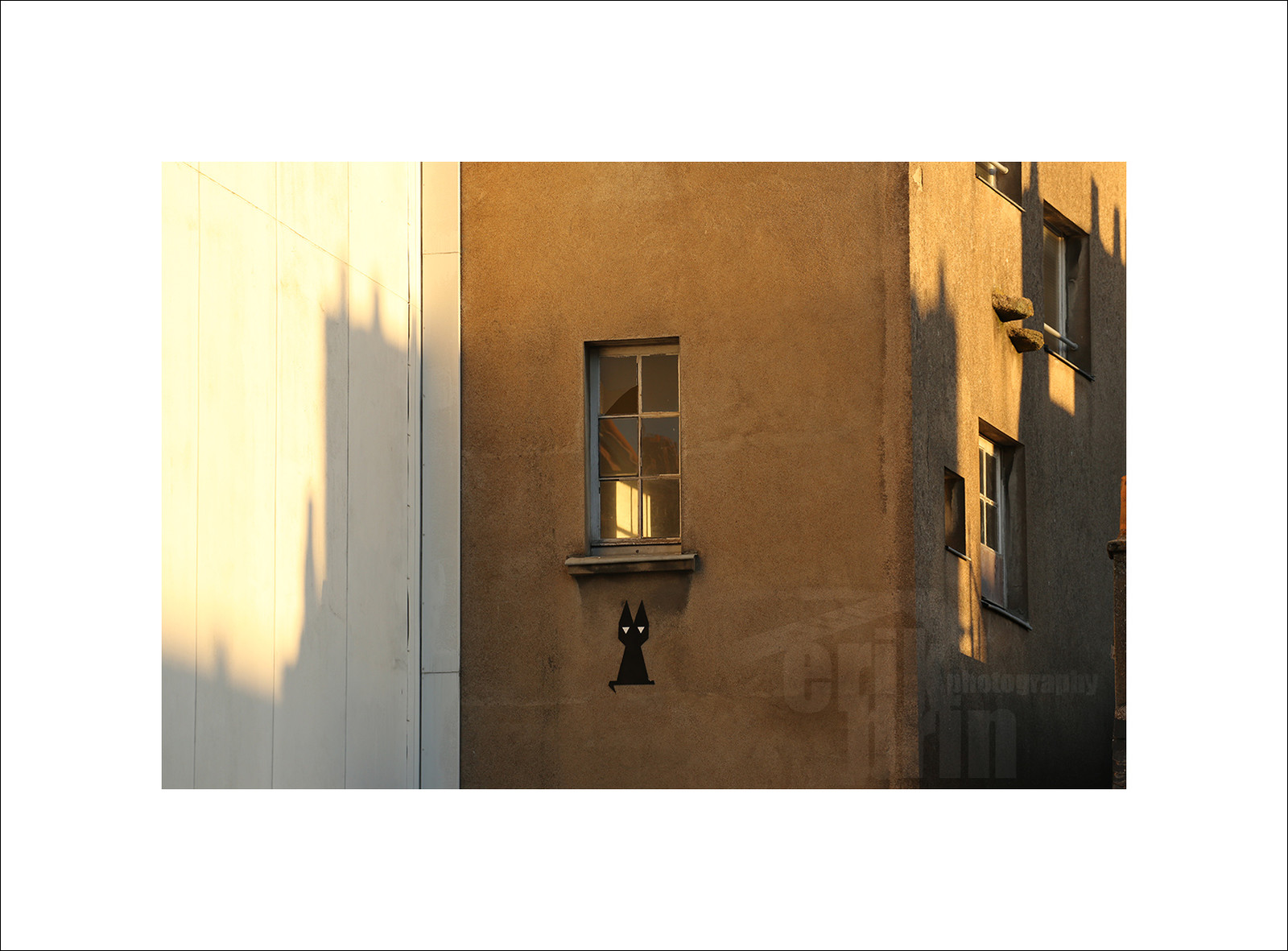 abstc0235-photo-abstraite-street-photography-urbex-ville-galerie-d-art-photo-contemporaine.jpg abstc0235-photo-abstraite-street-photography-urbex-ville-galerie-d-art-photo-contemporaine.jpg