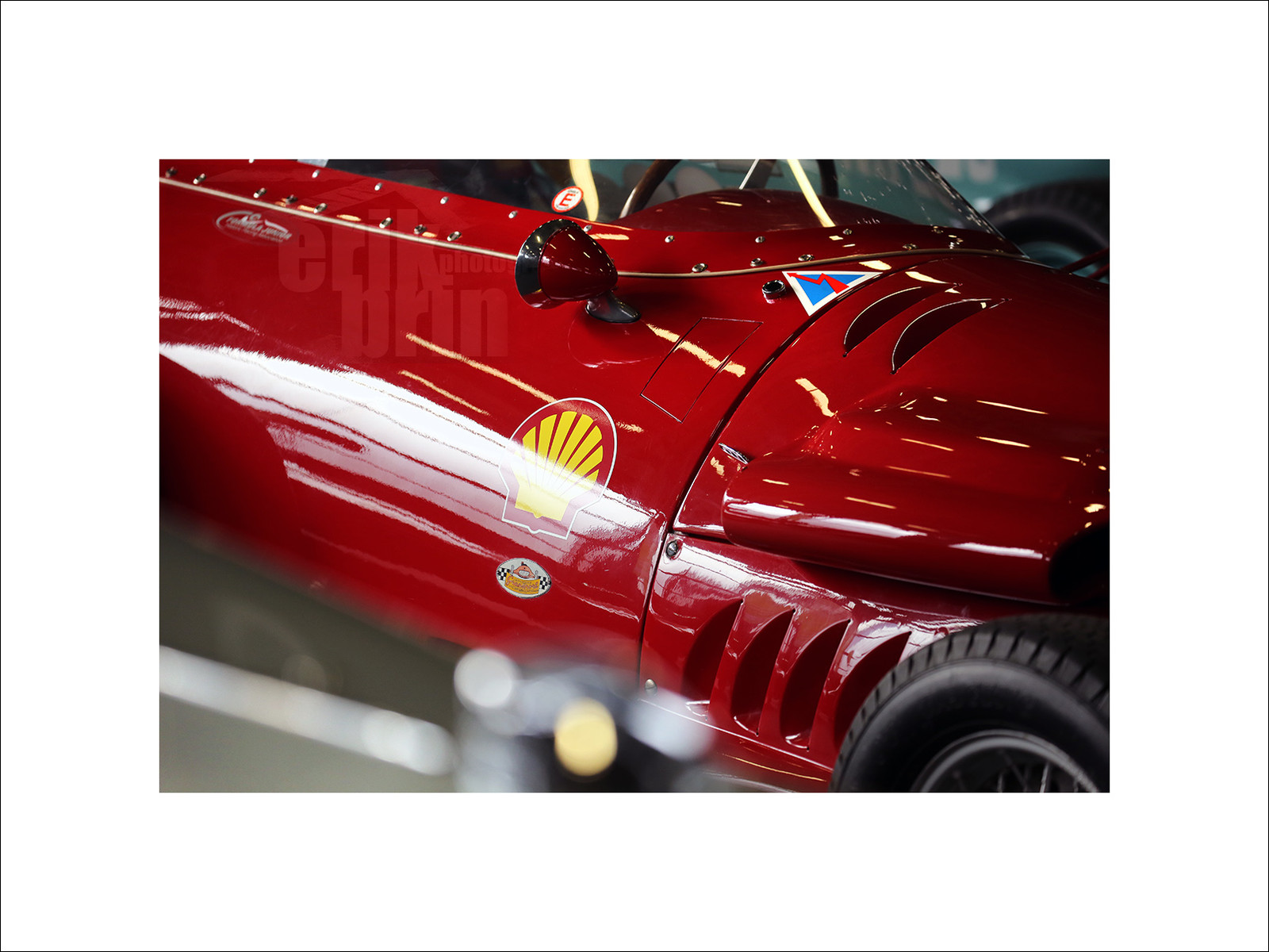 voitc057-voiture-de-course-ancienne-ferrari-photographe-de-voitures-deco-tirage-photo-grand-prix.jpg voitc057-voiture-de-course-ancienne-ferrari-photographe-de-voitures-deco-tirage-photo-grand-prix.jpg